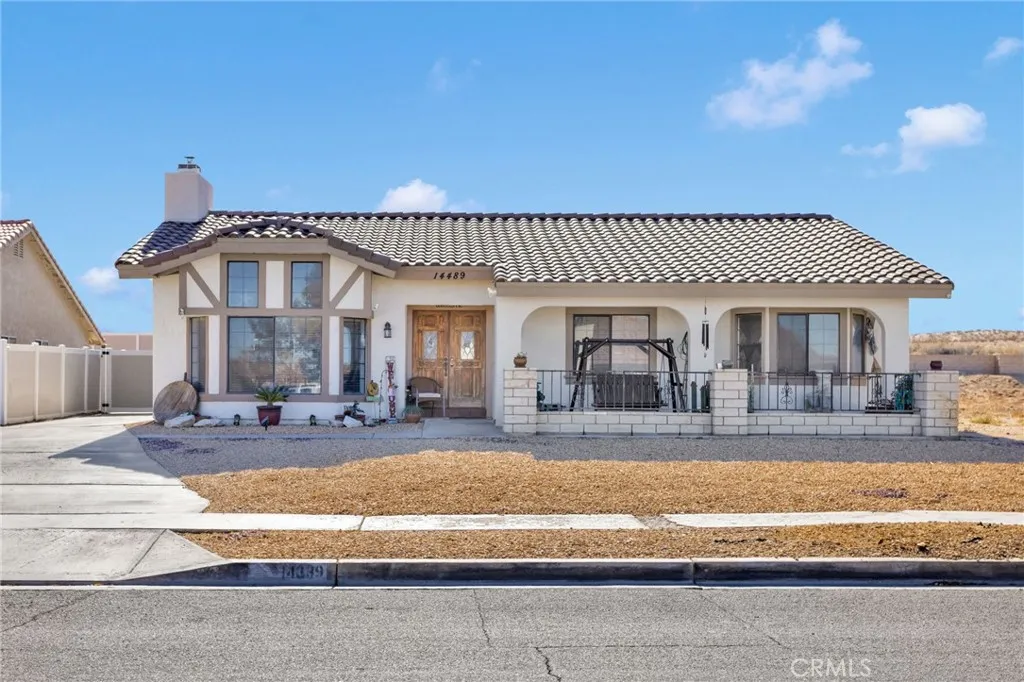 14489 Schooner, Helendale, California 92342 home-pic-1